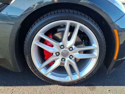 Used 2019 Chevrolet Corvette 1LT w/ Battery Protection Package image 9