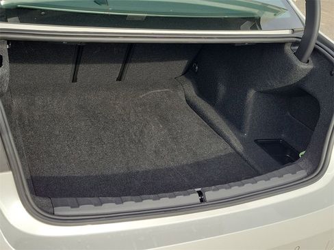 Used 2025 BMW 330i xDrive Sedan image 12