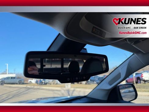 Used 2021 GMC Canyon Denali image 28