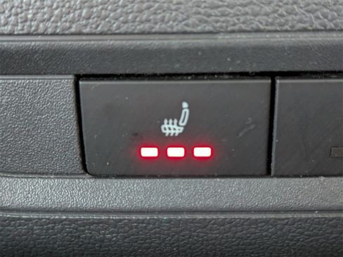 Used 2021 Volkswagen Jetta SEL image 17