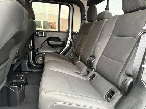 Used 2020 Jeep Gladiator Sport w/ Quick Order Package 24S AWD/4WD image 39