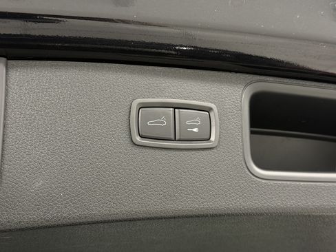 Used 2023 Porsche Macan S AWD/4WD image 62
