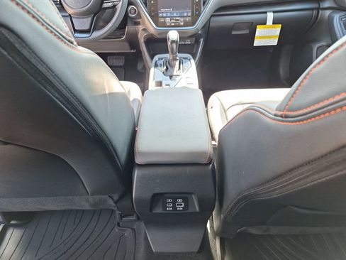 Used 2024 Subaru Crosstrek 2.5i Limited AWD/4WD image 32