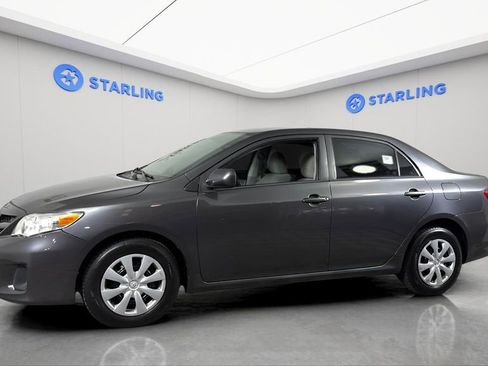 Used 2013 Toyota Corolla L image 2