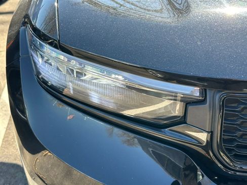 Used 2024 Jeep Grand Cherokee L Laredo image 5