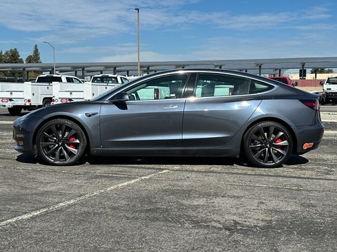 Used 2020 Tesla Model 3 Performance image 7