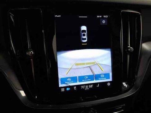 Used 2023 Volvo S60 B5 Plus w/ Climate Package image 26