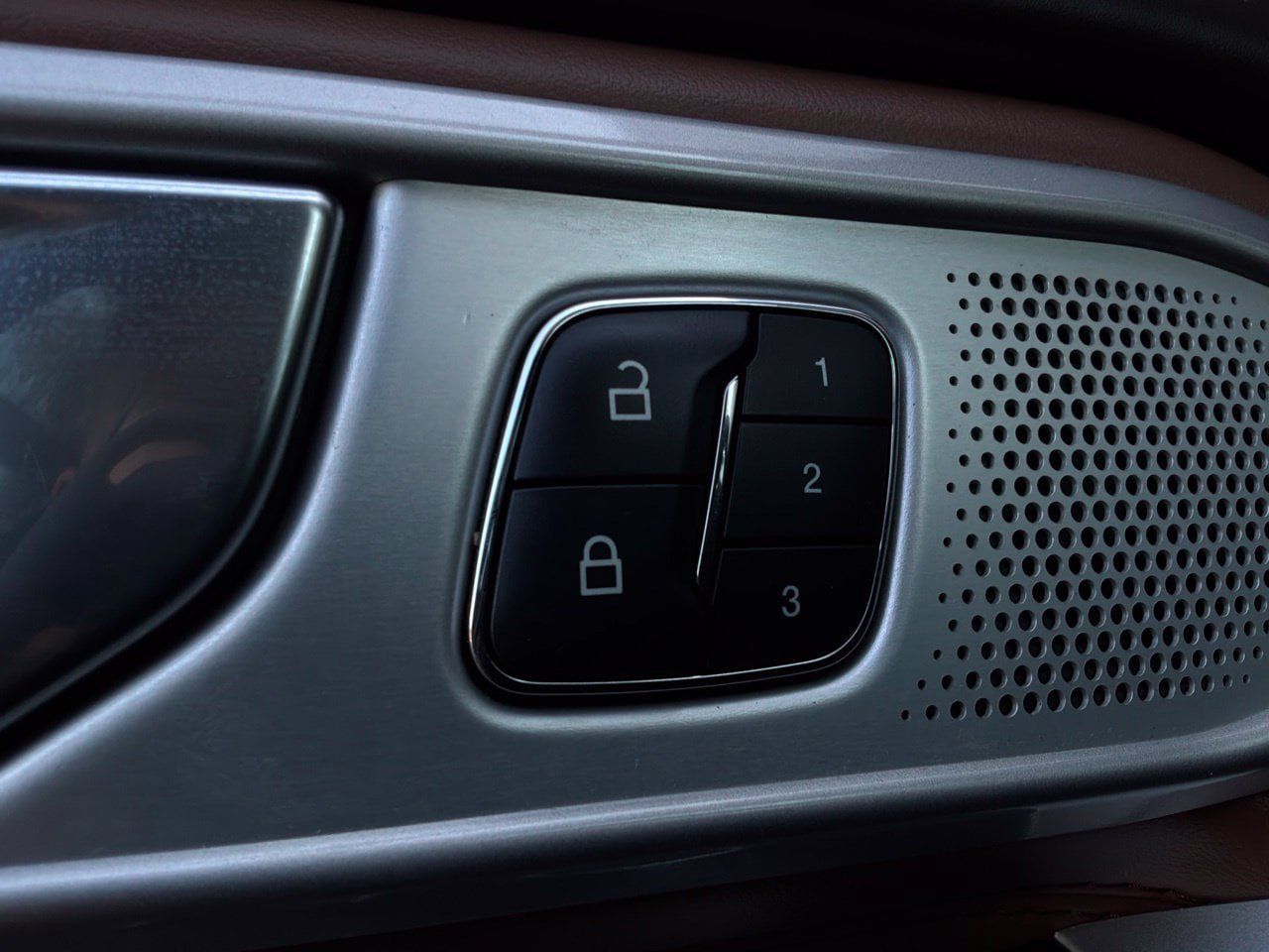 Used 2022 Ford Explorer King Ranch RWD image 31