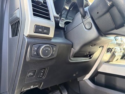 Used 2019 Ford F250 Lariat w/ Lariat Ultimate Package AWD/4WD image 12