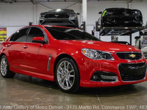 Used 2014 Chevrolet SS RWD image 10