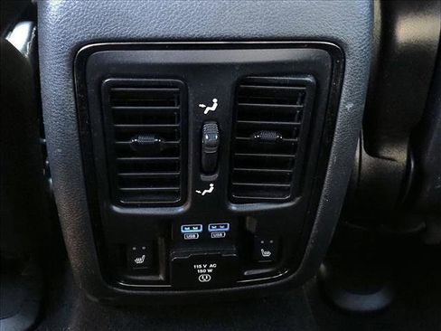 Used 2020 Dodge Durango GT image 17