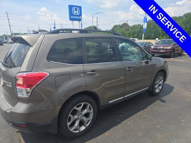Used 2017 Subaru Forester 2.5i Touring AWD/4WD image 4