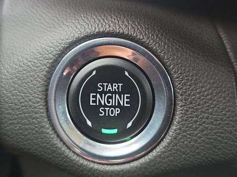 Used 2022 Buick Envision Preferred AWD/4WD image 26