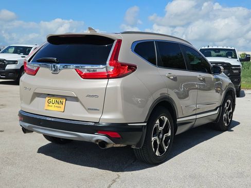 Used 2017 Honda CR-V Touring image 3