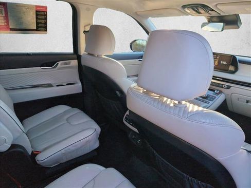 Used 2024 Hyundai Palisade Calligraphy image 21