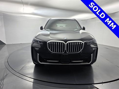 Used 2026 BMW X5 sDrive40i w/ Premium Package image 2