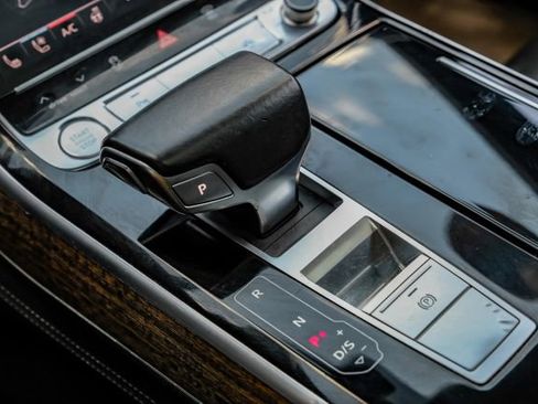 Used 2019 Audi A8 L 3.0T w/ Luxury Package image 31