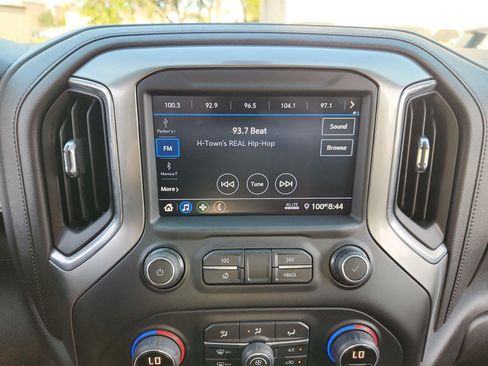 Used 2020 Chevrolet Silverado 1500 LT w/ Texas Edition RWD image 13
