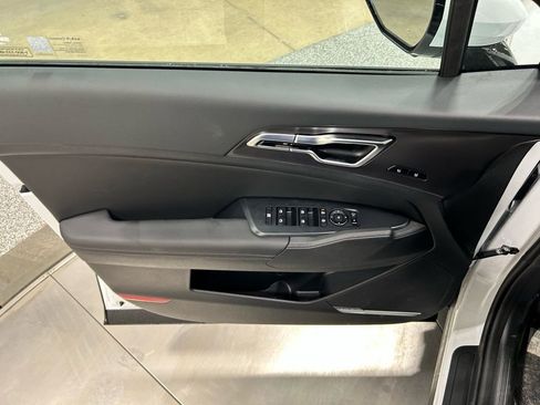 New 2026 Kia Sportage SX image 11