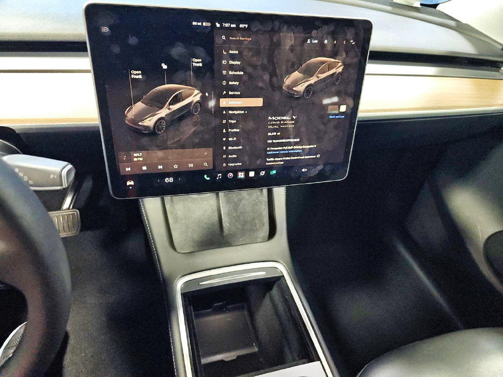 Used 2023 Tesla Model Y Long Range AWD/4WD image 12