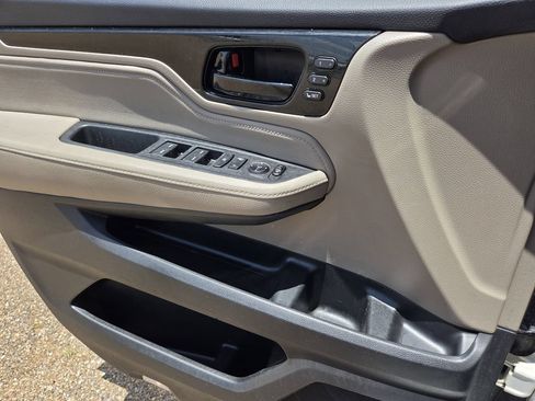 Used 2021 Honda Odyssey Touring image 19