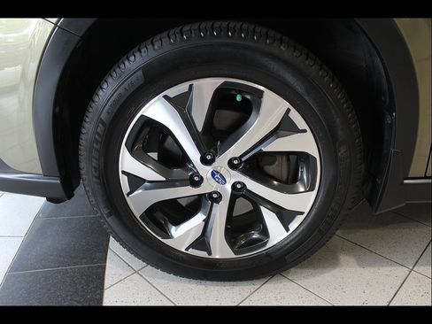 Used 2021 Subaru Outback Limited XT w/ Popular Package #2 AWD/4WD image 9