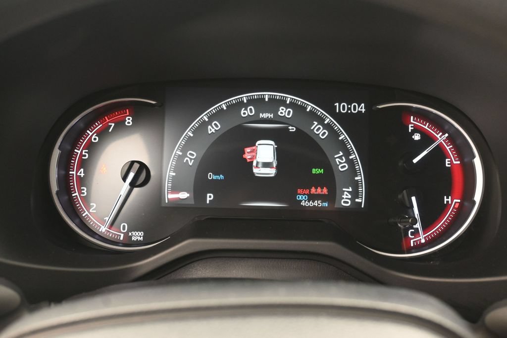 Used 2025 Toyota RAV4 XLE FWD image 11