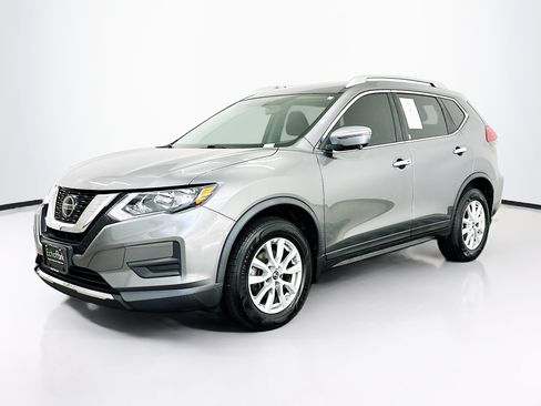 Used 2018 Nissan Rogue SV w/ Premium Package AWD/4WD image 3