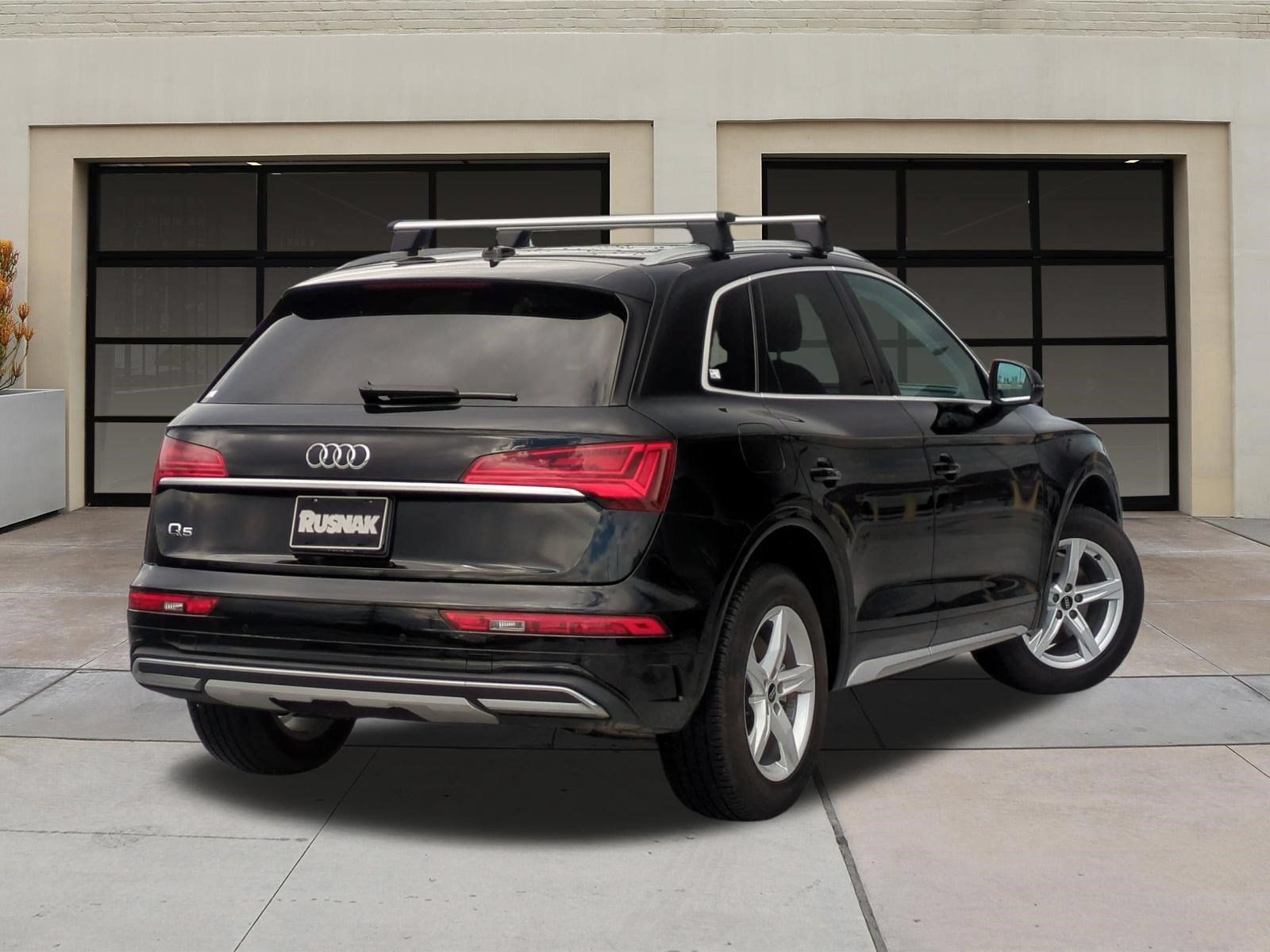 Used 2023 Audi Q5 Premium w/ Convenience Package AWD/4WD image 4