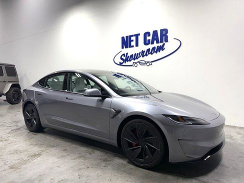 Used 2025 Tesla Model 3 Performance AWD/4WD image 2
