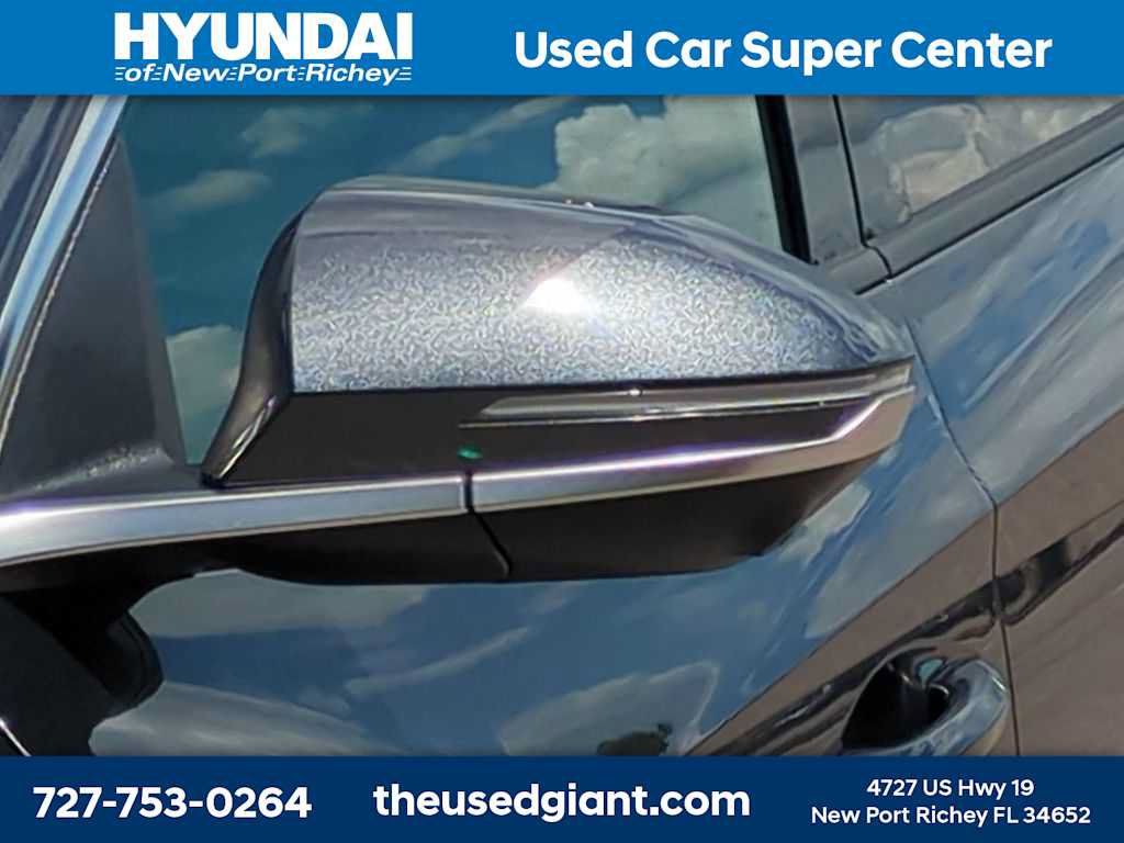Certified 2022 Hyundai Tucson Limited w/ Cargo Package FWD image 11