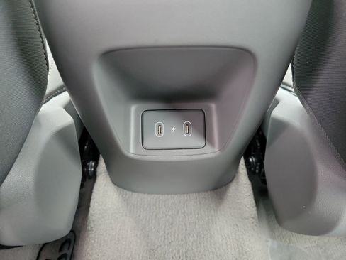 New 2025 Hyundai Elantra Hybrid FWD image 9