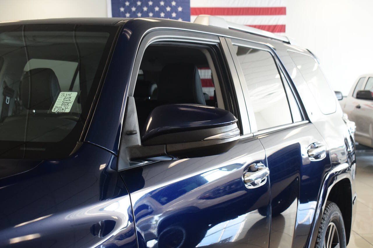 Used 2019 Toyota 4Runner Limited AWD/4WD image 11