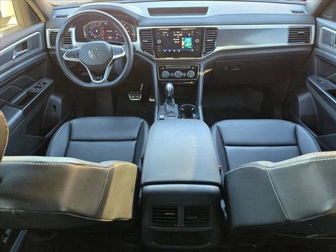 Used 2020 Volkswagen Atlas Cross Sport SEL R-Line image 16