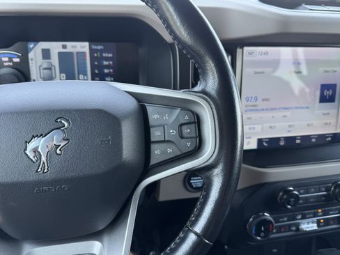 Used 2022 Ford Bronco Wildtrak image 19