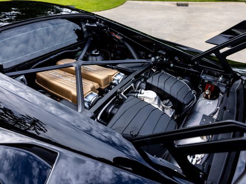 Used 2021 Lamborghini Huracan STO RWD image 41
