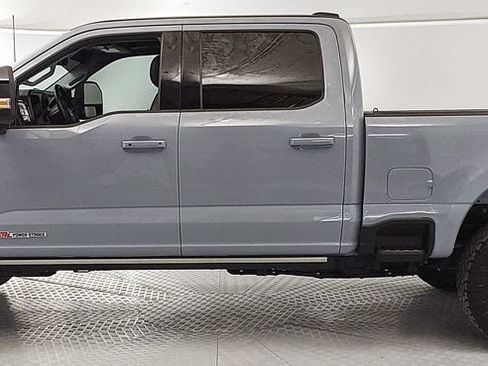 Used 2025 Ford F350 Lariat w/ Lariat Ultimate Package AWD/4WD image 5