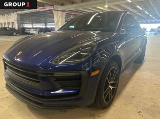 Used 2022 Porsche Macan w/ Premium Package Plus video 1
