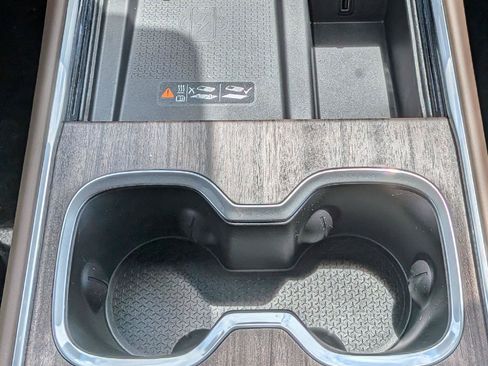 New 2026 GMC Acadia Denali Ultimate AWD/4WD image 16