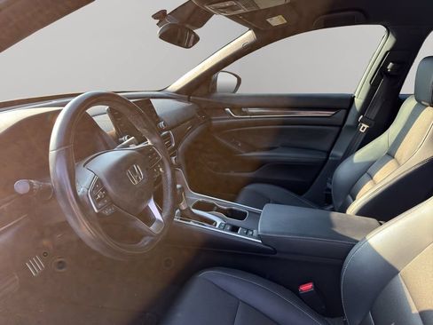 Used 2021 Honda Accord Sport image 3