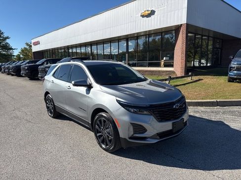 Used 2024 Chevrolet Equinox RS image 1