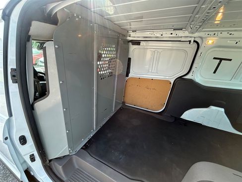 Used 2022 Ford Transit Connect XL FWD image 21