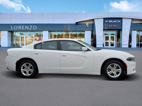 Used 2022 Dodge Charger SXT image 4
