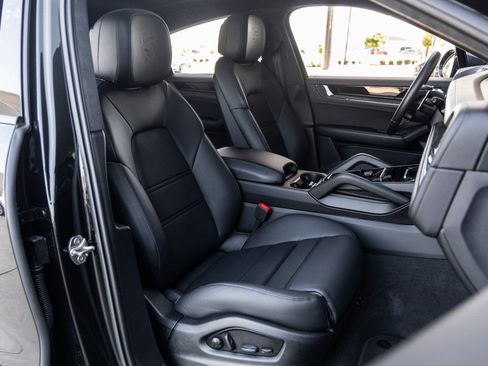 Certified 2025 Porsche Cayenne GTS w/ Technology Package image 44