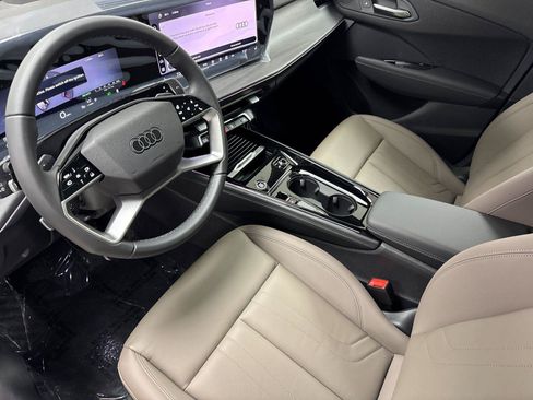 New 2026 Audi Q3 quattro 2.0T AWD/4WD image 9
