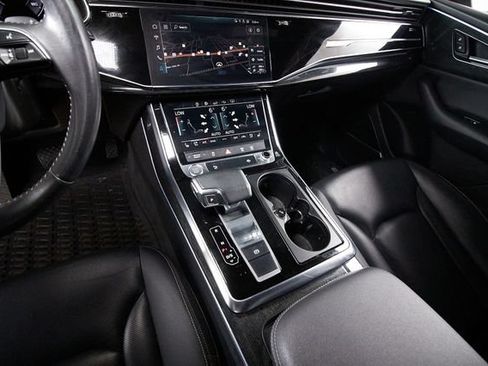 Used 2020 Audi Q8 Premium Plus w/ Premium Plus Package AWD/4WD image 10
