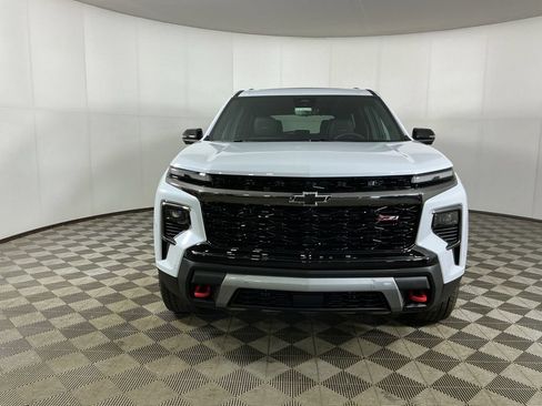 New 2026 Chevrolet Traverse Z71 w/ Enhanced Driving Package AWD/4WD image 2