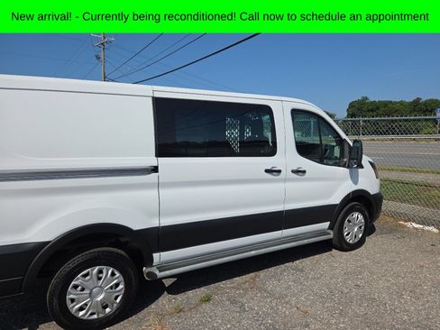 Used 2025 Ford Transit 250 Low Roof w/ Exterior Upgrade Package RWD image 3