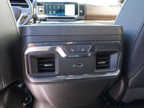 Used 2024 Chevrolet Silverado 3500 High Country w/ High Country Premium Package AWD/4WD image 28