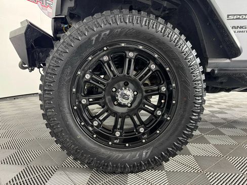 Used 2014 Jeep Wrangler Unlimited Sport AWD/4WD image 36